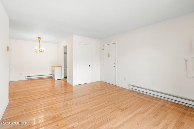 154 Cross Slope Court G, Manalapan, NJ 07726