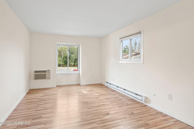 154 Cross Slope Court G, Manalapan, NJ 07726