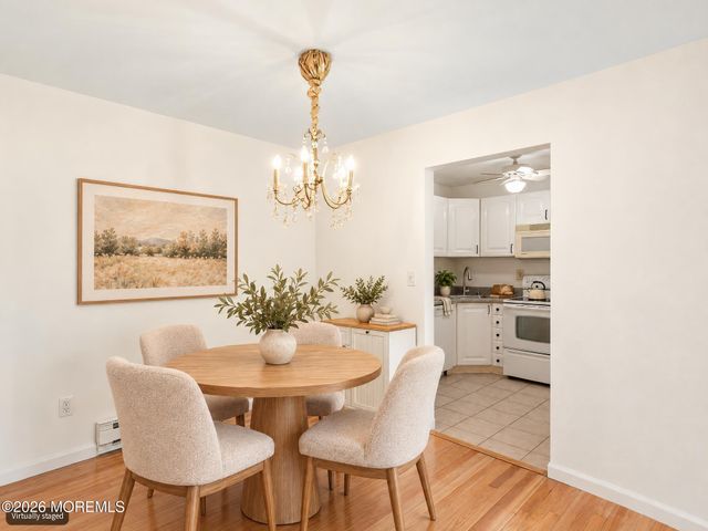 154 Cross Slope Court G, Manalapan, NJ 07726