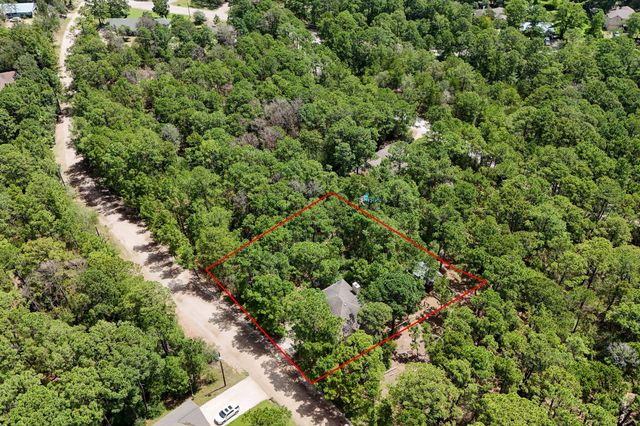 131 Molokini DR, Bastrop, TX 78602