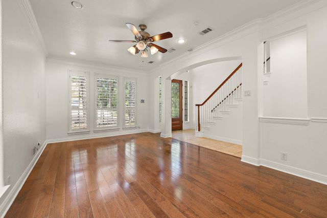 131 Molokini DR, Bastrop, TX 78602