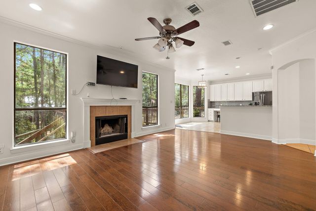 131 Molokini DR, Bastrop, TX 78602