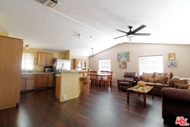 3255 E Avenue R 91, Palmdale, CA 93550