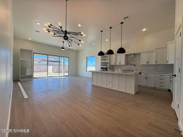 3724 Daybreak Street, Las Cruces, NM 88012