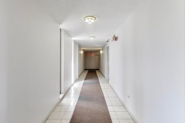5500 Lincoln Avenue 201W, Morton Grove, IL 60053