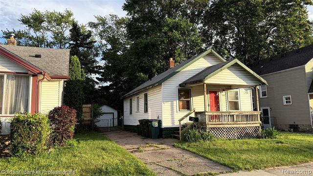 624 E Saratoga Street, Ferndale, MI 48220