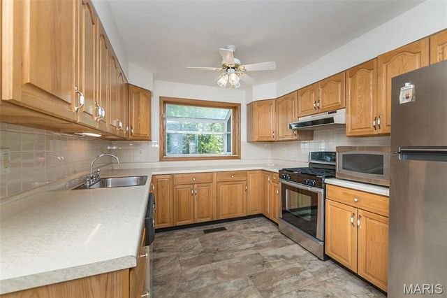 1417 Sunview Drive, St Louis, MO 63146