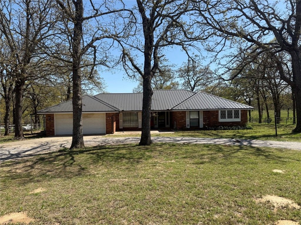 35522 EW 1280 Road, Seminole, OK 74868