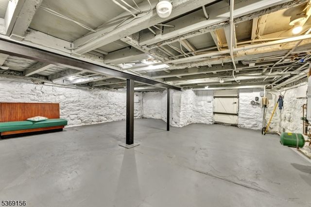 18 Edge Hill Rd, Blairstown Twp., NJ 07825