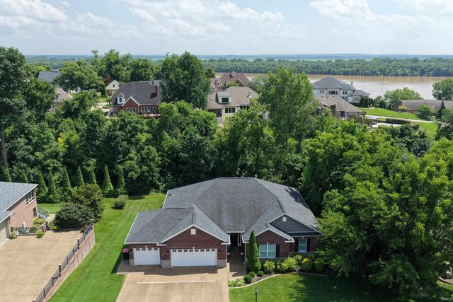 17 Victoria Drive, Newburgh, IN 47630