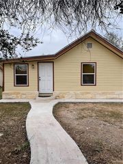 604 W Mesquite Avenue, San Juan, TX 78589