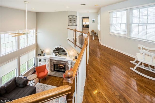 6 MacDougall Ct, Chester Boro, NJ 07930