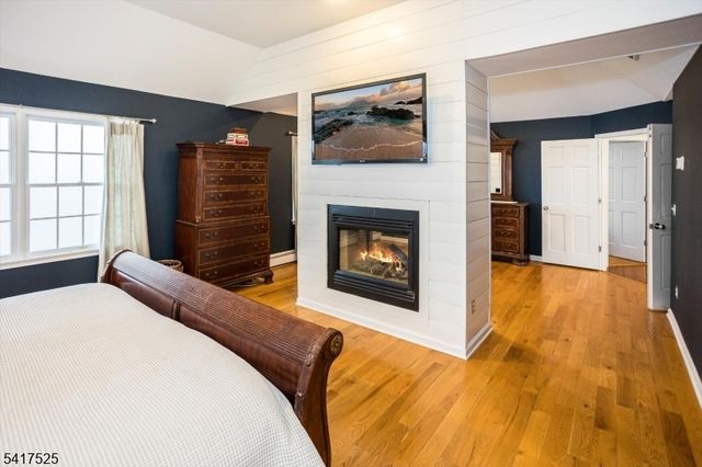 6 MacDougall Ct, Chester Boro, NJ 07930