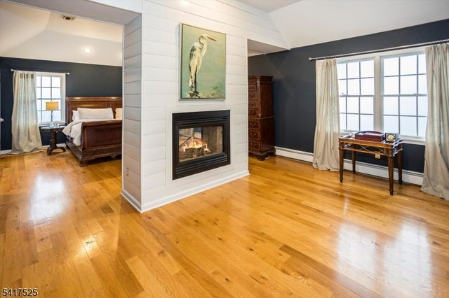 6 MacDougall Ct, Chester Boro, NJ 07930