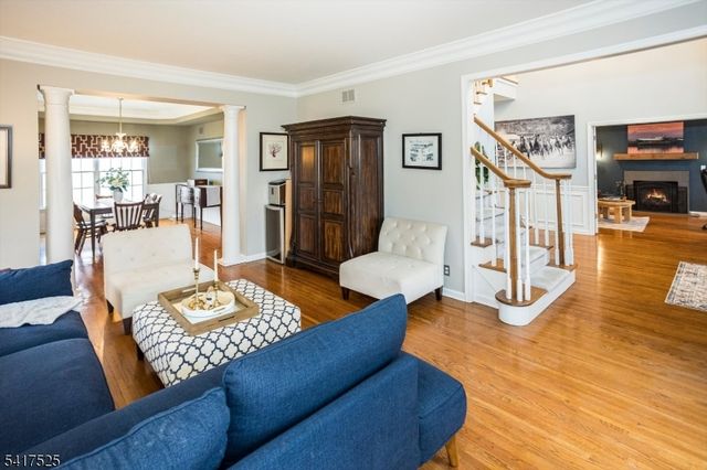 6 MacDougall Ct, Chester Boro, NJ 07930