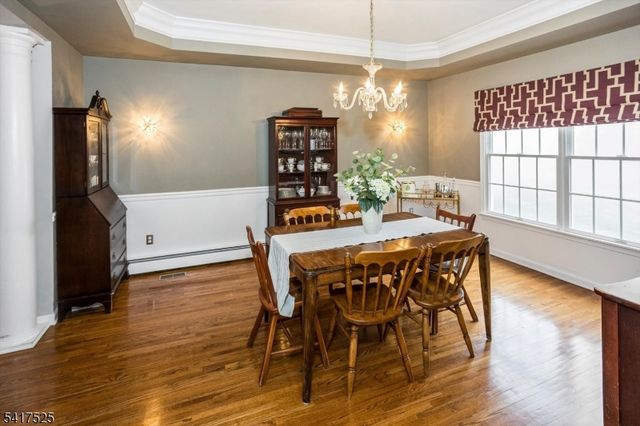 6 MacDougall Ct, Chester Boro, NJ 07930