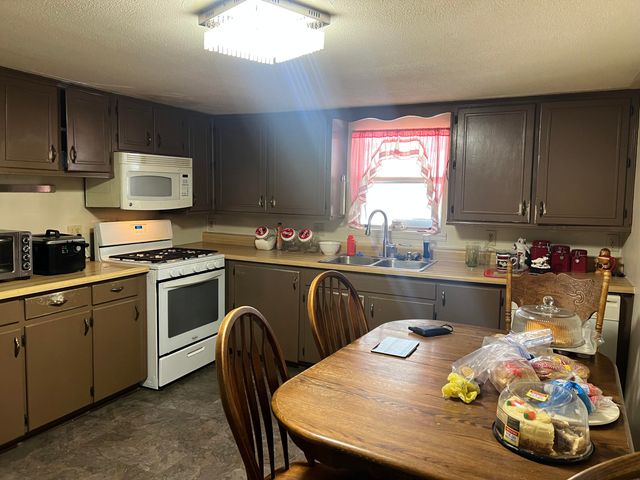 447 Arkle Road, Gray, KY 40734