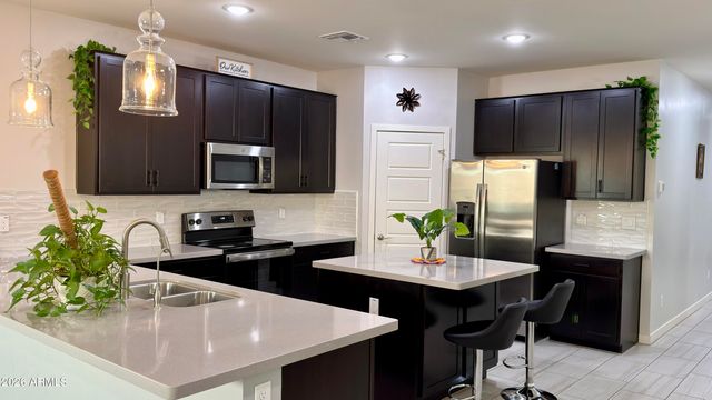 2776 E Sequoia Drive, Phoenix, AZ 85050