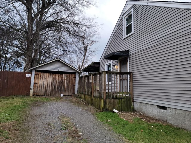 1022 Poplar Ave, Murfreesboro, TN 37129