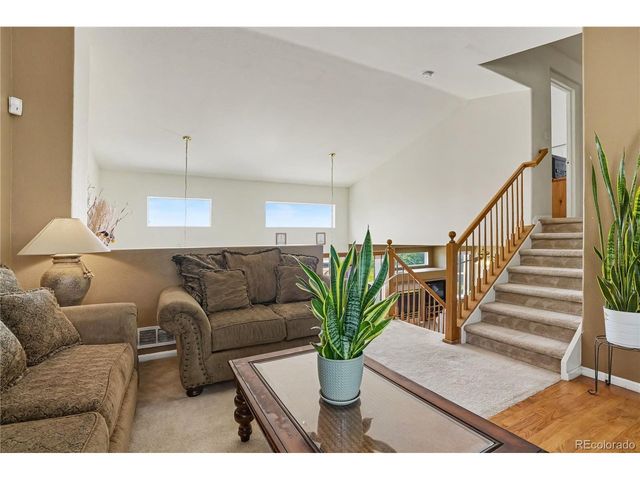 22398 E Oxford Dr, Aurora, CO 80018