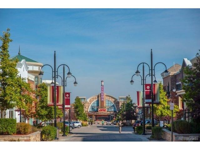 22398 E Oxford Dr, Aurora, CO 80018