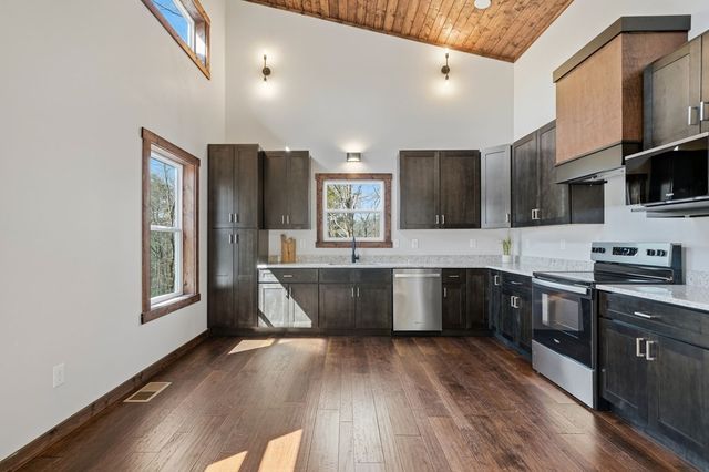 890 Joliet Drive, Ellijay, GA 30540