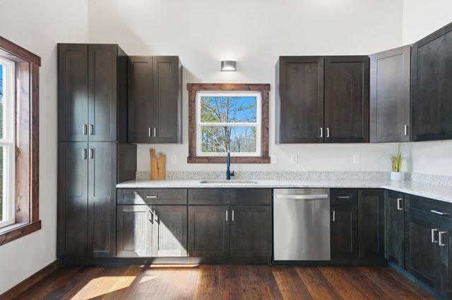 890 Joliet Drive, Ellijay, GA 30540
