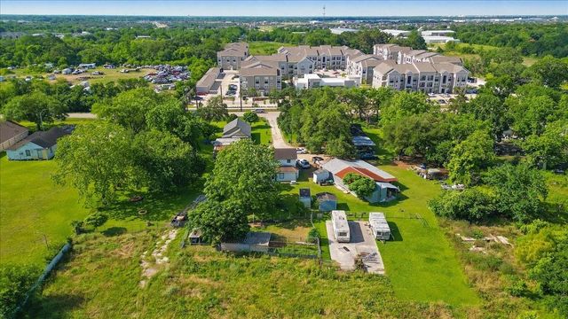 3921 Almeda Genoa Road, Houston, TX 77047