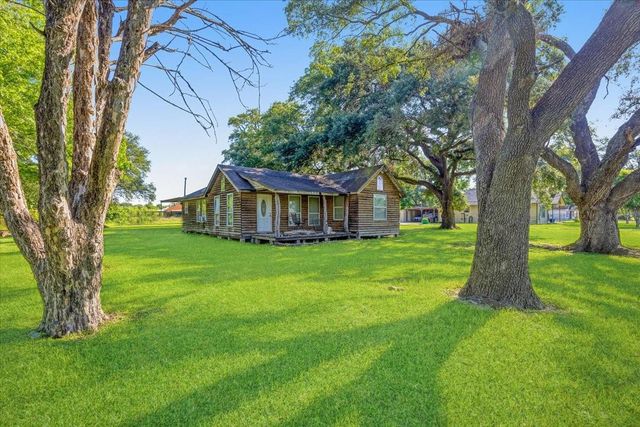 3921 Almeda Genoa Road, Houston, TX 77047
