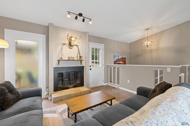 1172 PARKWOOD RD, Rapid City, SD 57701