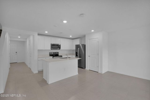 10111 TREASURE OAKS Court, Jacksonville, FL 32221