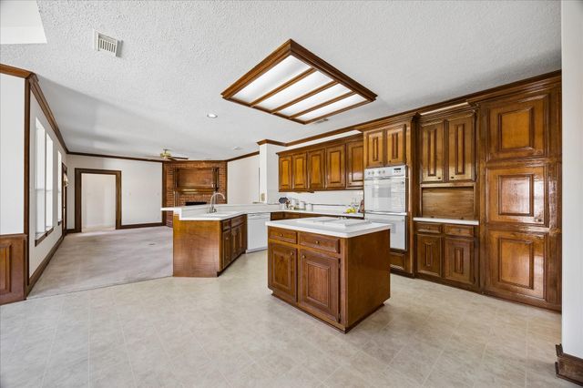 2814 Old South Drive, Richmond, TX 77406