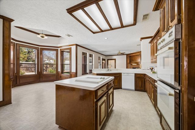 2814 Old South Drive, Richmond, TX 77406