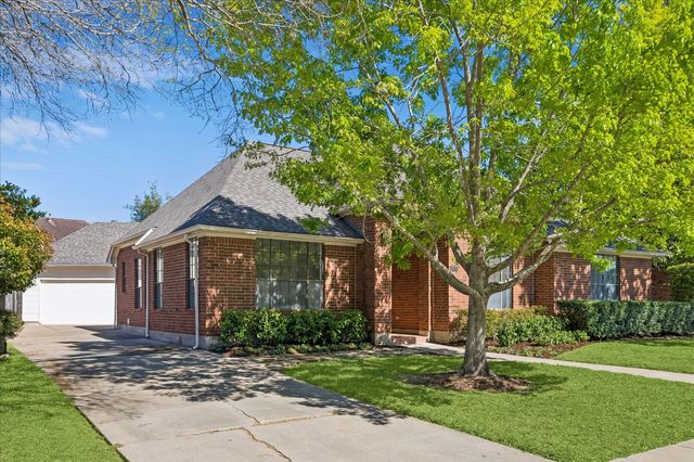 2814 Old South Drive, Richmond, TX 77406