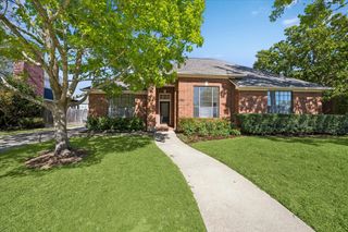 2814 Old South Drive, Richmond, TX 77406