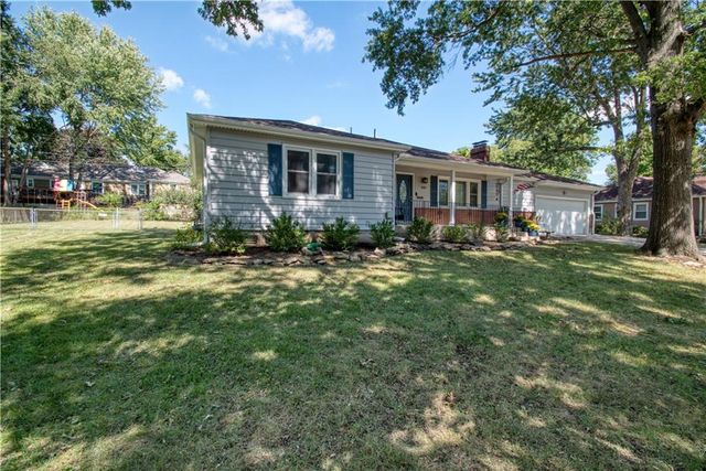 1100 W 96th Terrace, Kansas City, MO 64114