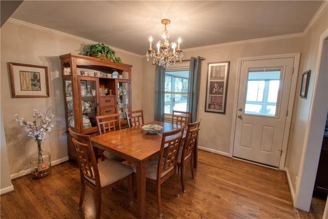 1100 W 96th Terrace, Kansas City, MO 64114