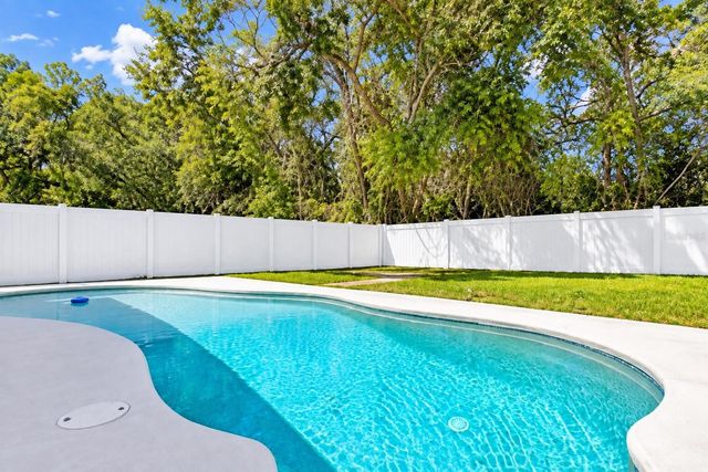 16013 STAGS LEAP DRIVE, Lutz, FL 33559