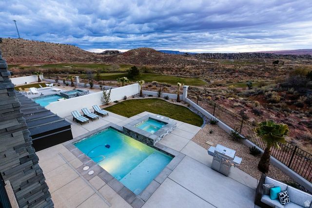 2166 N DOUBLE EAGLE LN, Washington, UT 84780