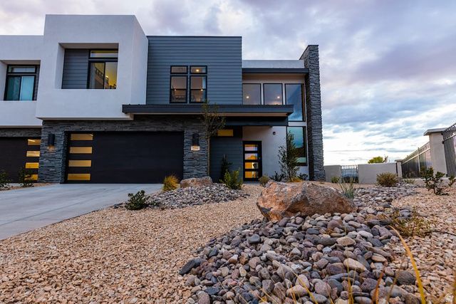 2166 N DOUBLE EAGLE LN, Washington, UT 84780