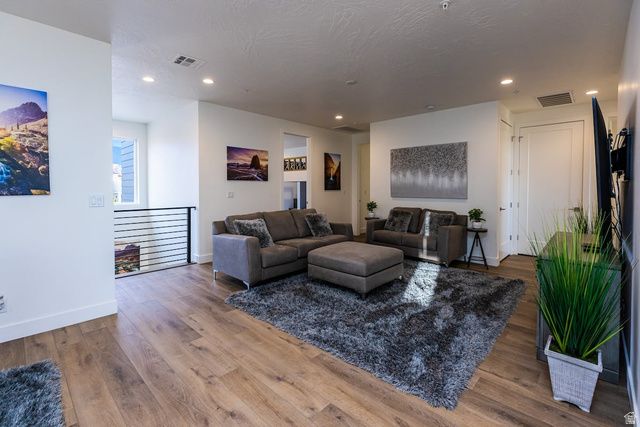 2166 N DOUBLE EAGLE LN, Washington, UT 84780