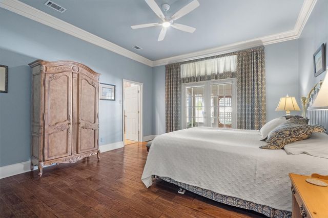 405 Leigh Court, Highland Village, TX 75077