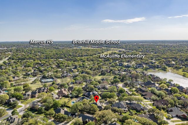 405 Leigh Court, Highland Village, TX 75077