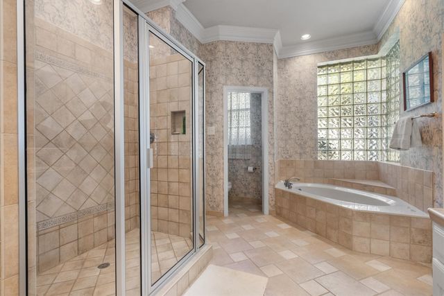 405 Leigh Court, Highland Village, TX 75077