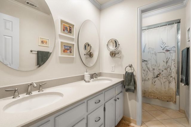 405 Leigh Court, Highland Village, TX 75077