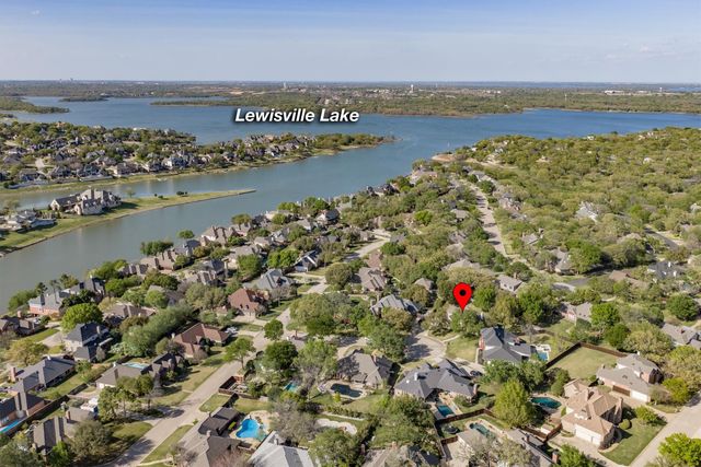 405 Leigh Court, Highland Village, TX 75077