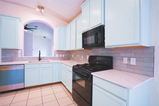 6415 Richland Hills Drive, Katy, TX 77494