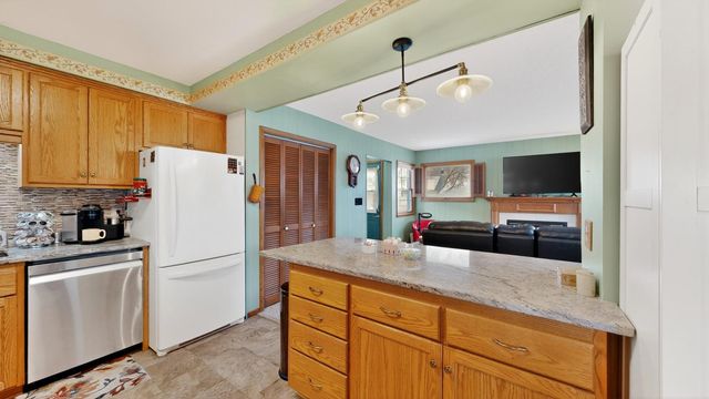 1413 10th Avenue NE, Rochester, MN 55906