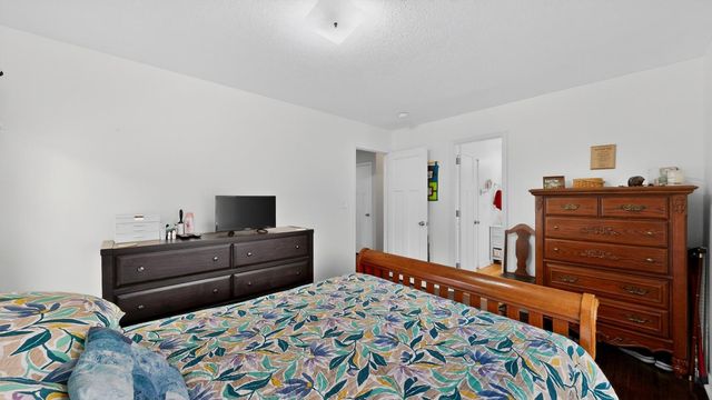 1413 10th Avenue NE, Rochester, MN 55906