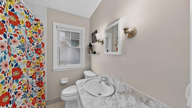 1413 10th Avenue NE, Rochester, MN 55906